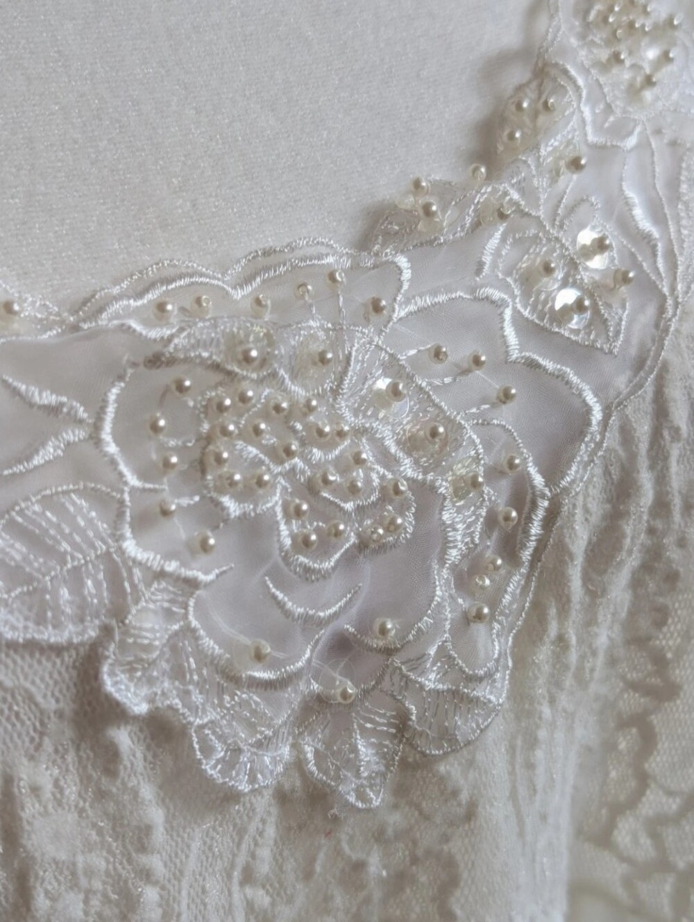 Vintage Ivory Nightgown 2X Plus Size Lace Pearl Beaded Nylon Made In USA - Picture 5 of 15